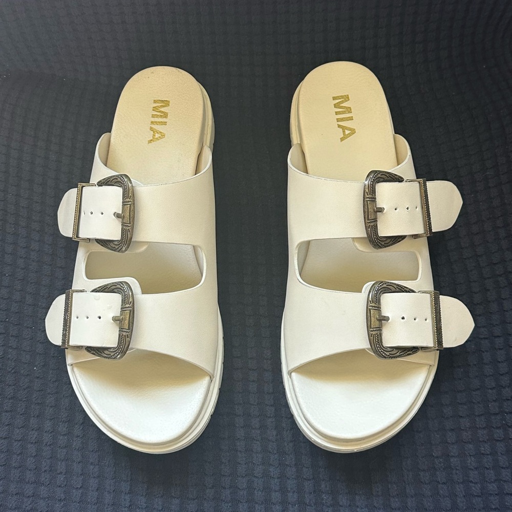 MIA White Sandals with Adjustable Straps and Platform Sole